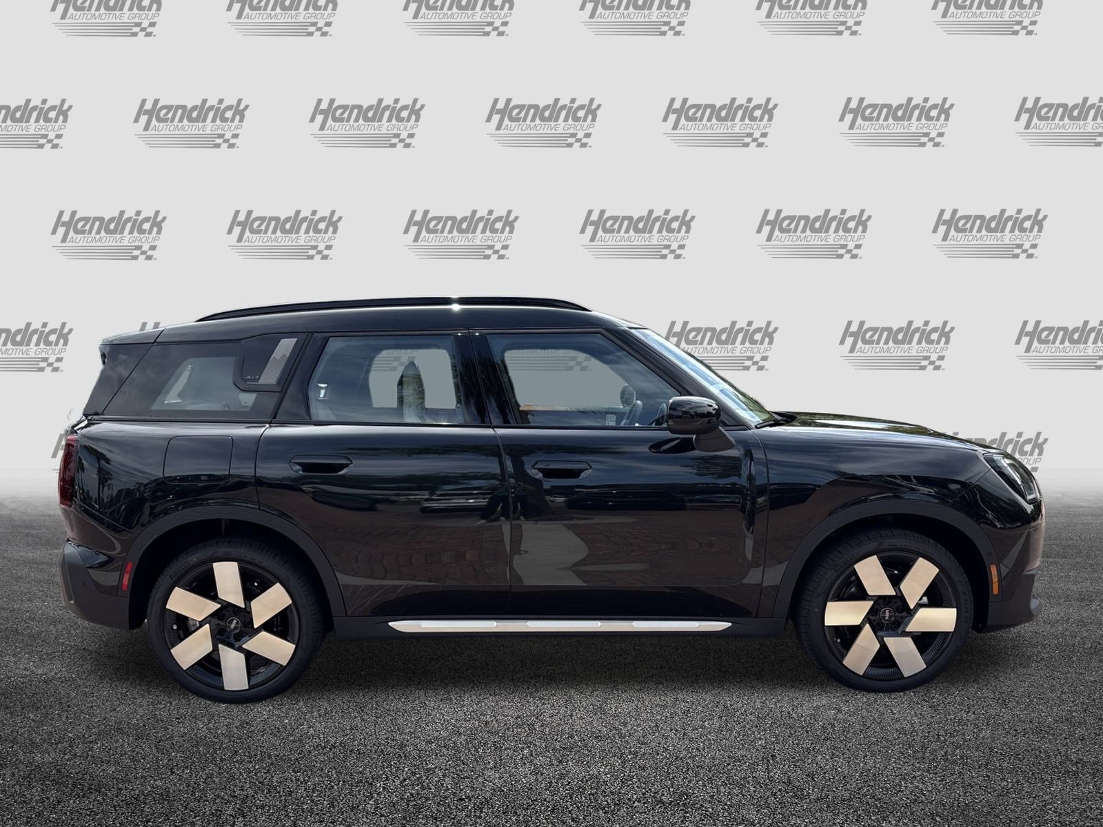 Used 2025 MINI Cooper Countryman S image 5
