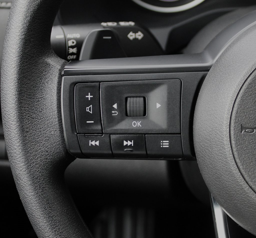 Certified 2024 Nissan Pathfinder S image 29