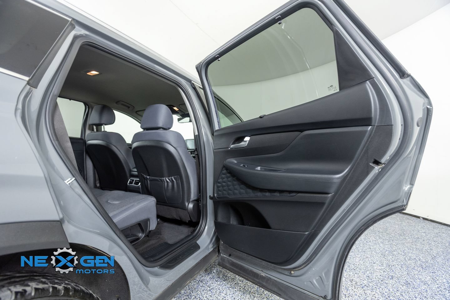 Used 2022 Hyundai Santa Fe SEL w/ Convenience Package FWD image 31