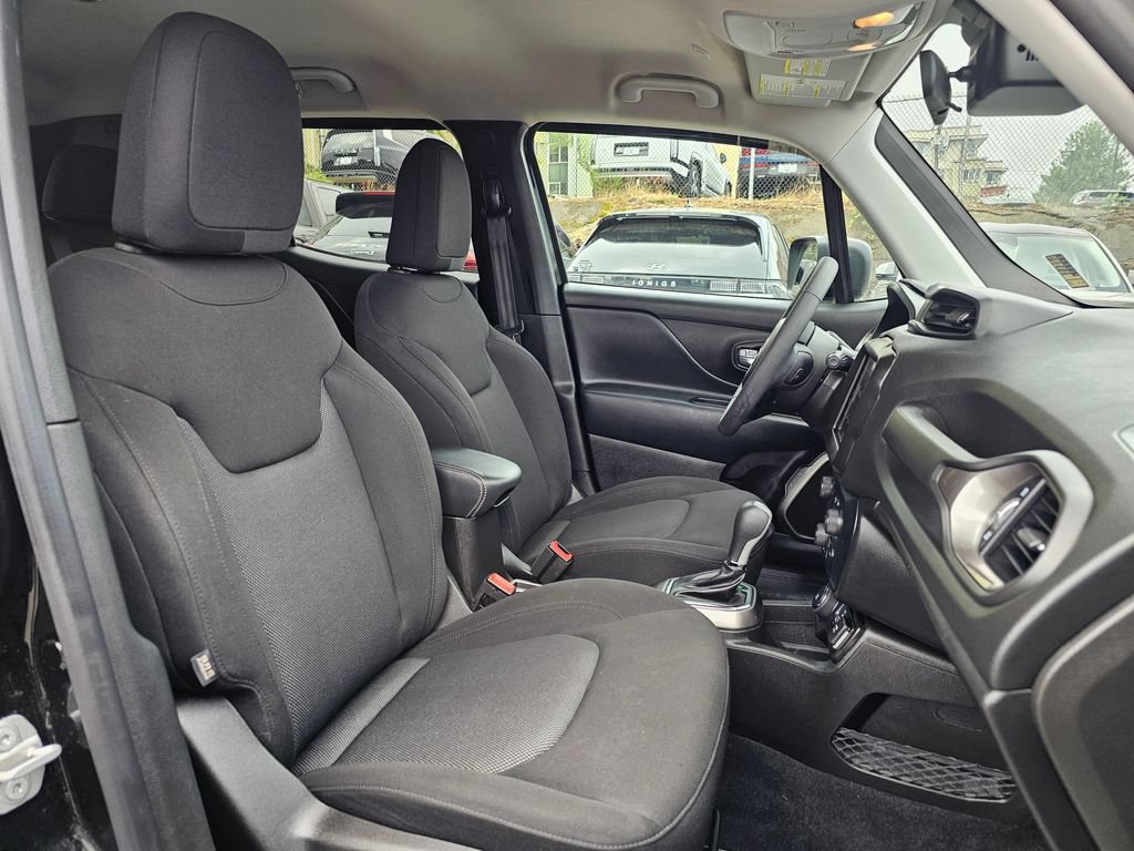 Used 2022 Jeep Renegade Sport w/ Sport Appearance Group AWD/4WD image 11