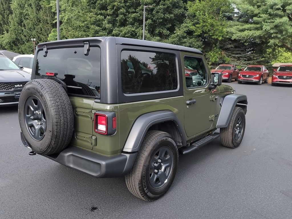 Used 2023 Jeep Wrangler Sport AWD/4WD image 5