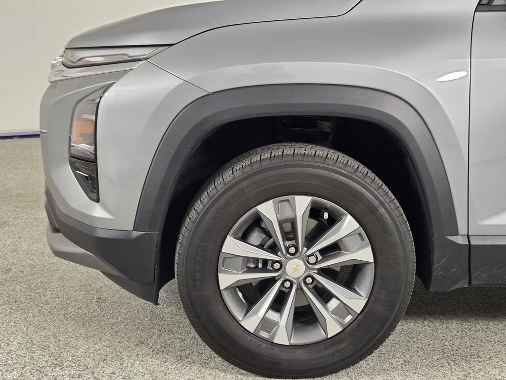 New 2026 Chevrolet Equinox LT w/ Convenience Package II FWD image 8