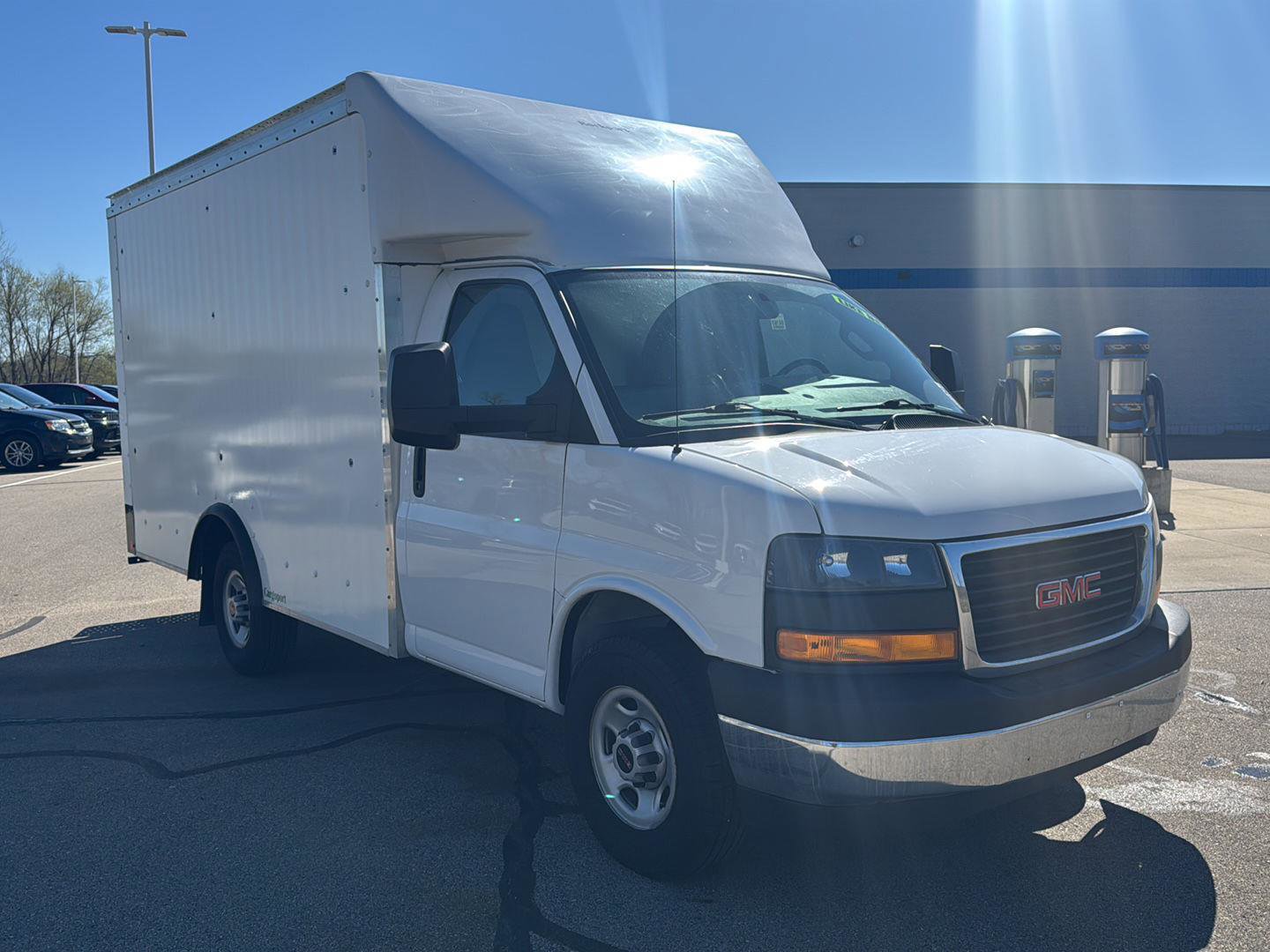 Used 2022 GMC Savana 3500 w/ Power Convenience Package RWD image 7