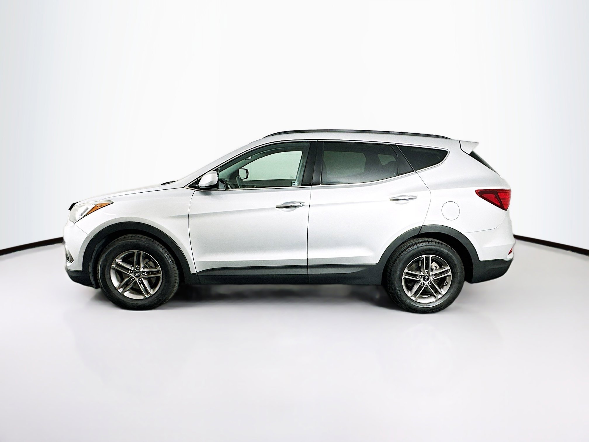 Used 2017 Hyundai Santa Fe Sport FWD image 4