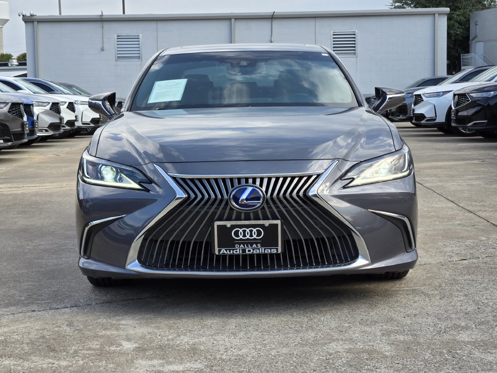 Used 2019 Lexus ES 300h w/ Premium Package FWD image 4