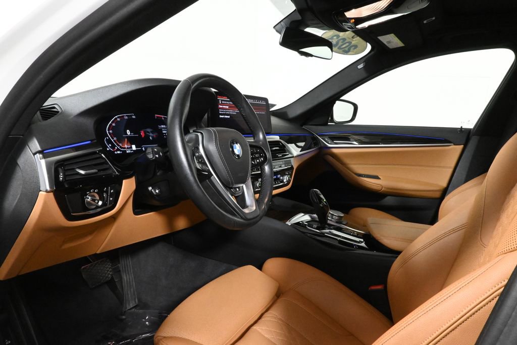 Certified 2022 BMW 530i xDrive w/ Convenience Package image 14