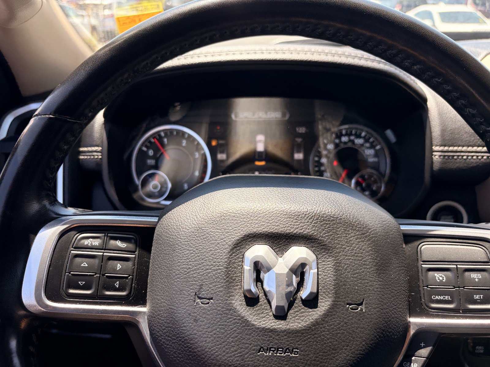 Used 2022 RAM 2500 Laramie AWD/4WD image 29