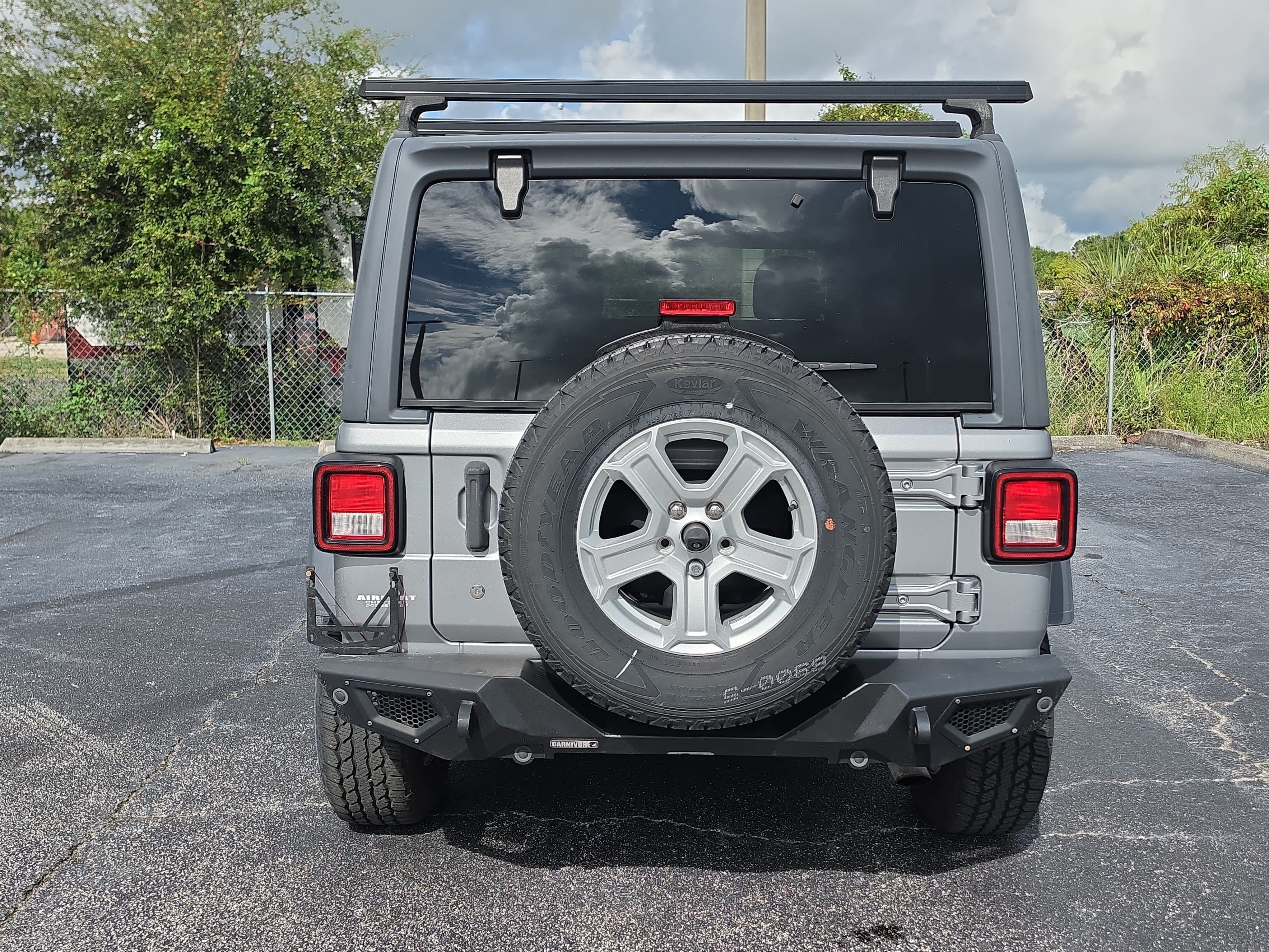 Used 2018 Jeep Wrangler Unlimited Sport AWD/4WD image 5