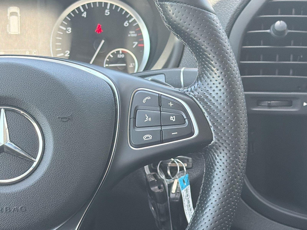 Used 2018 Mercedes-Benz Metris Passenger image 9