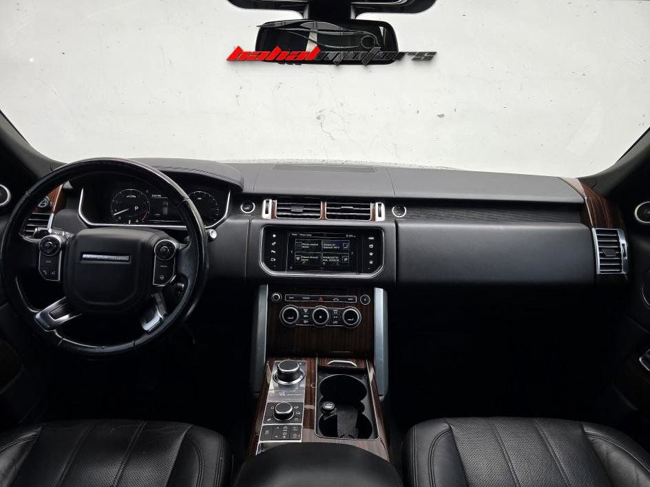 Used 2016 Land Rover Range Rover HSE image 18