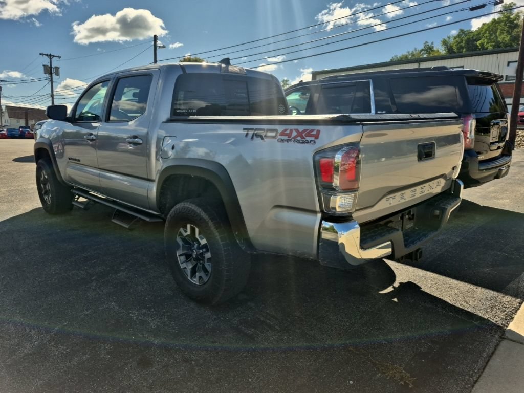 Used 2021 Toyota Tacoma TRD Off-Road AWD/4WD image 5