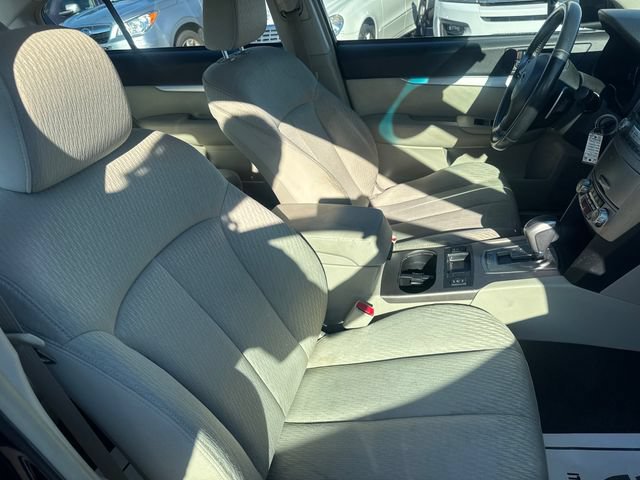Used 2012 Subaru Legacy 2.5i Premium w/ All-Weather Pkg AWD/4WD image 34
