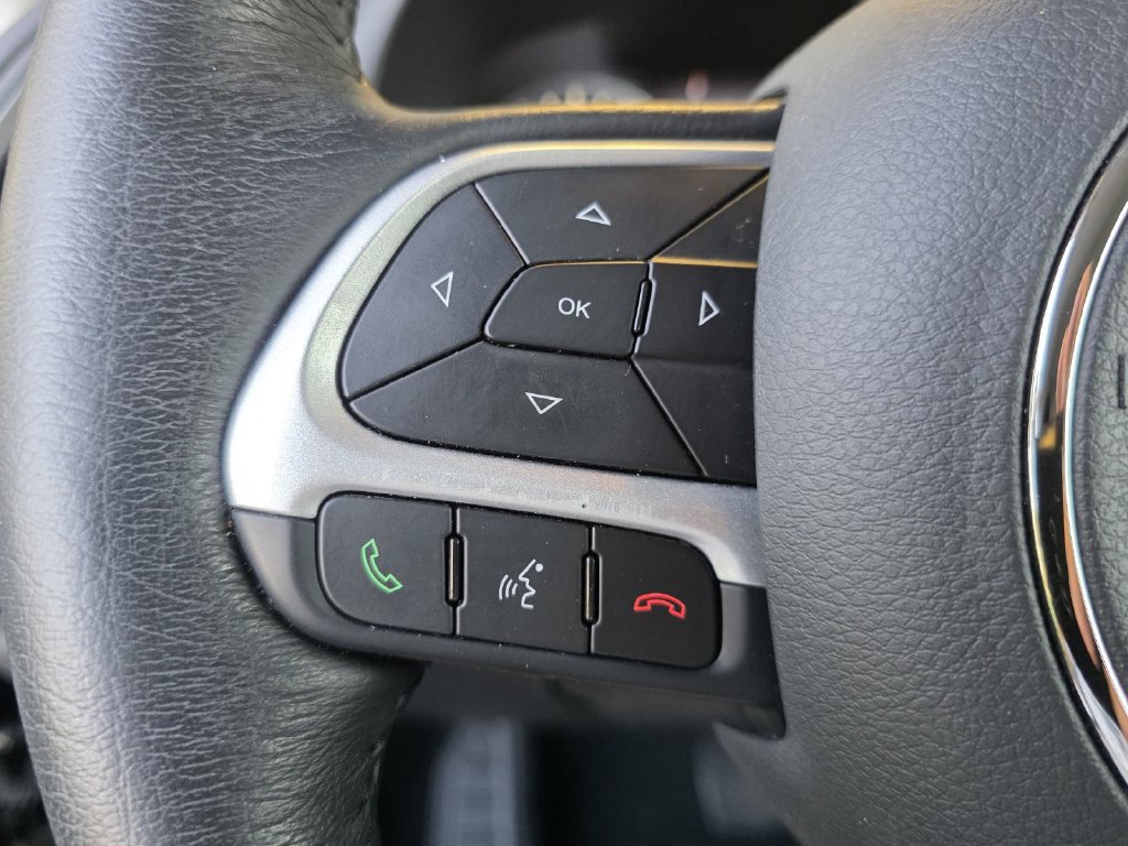 Used 2023 Jeep Renegade Limited AWD/4WD image 24