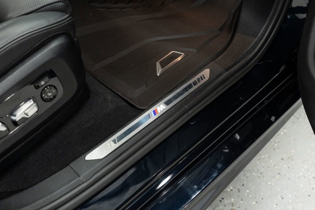 Used 2025 BMW X6 xDrive40i image 15