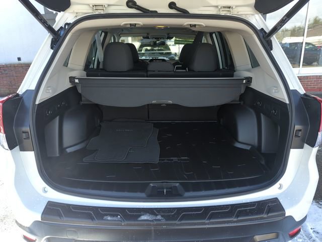 Used 2023 Subaru Forester Premium AWD/4WD image 28