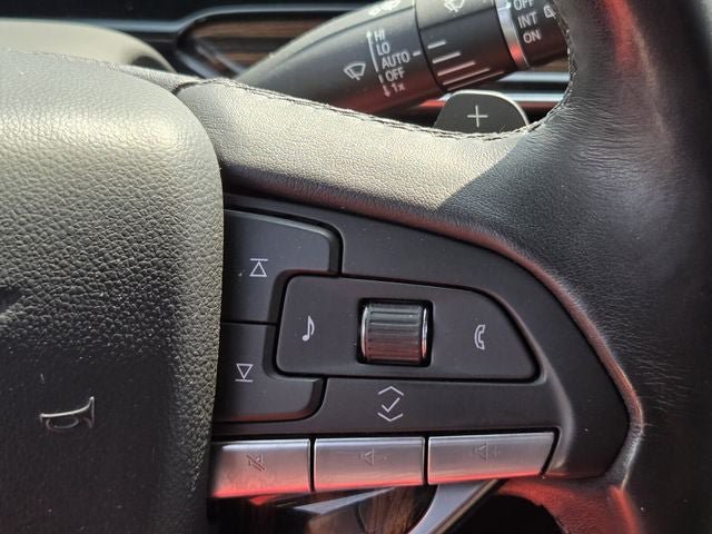Used 2021 Cadillac Escalade Premium Luxury w/ Driver Assist Tech Package AWD/4WD image 32