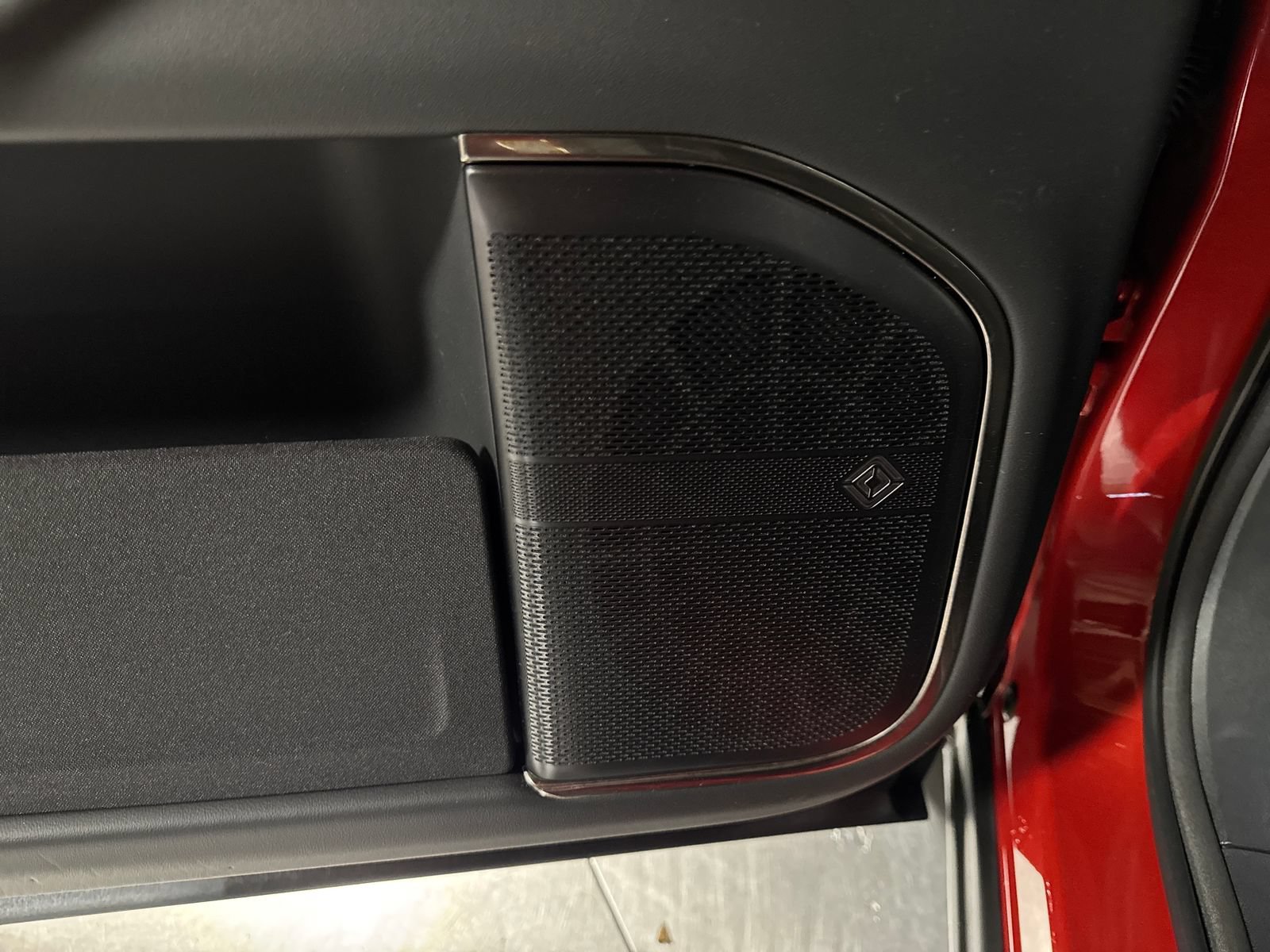 Used 2024 Rivian R1T Adventure AWD/4WD image 19