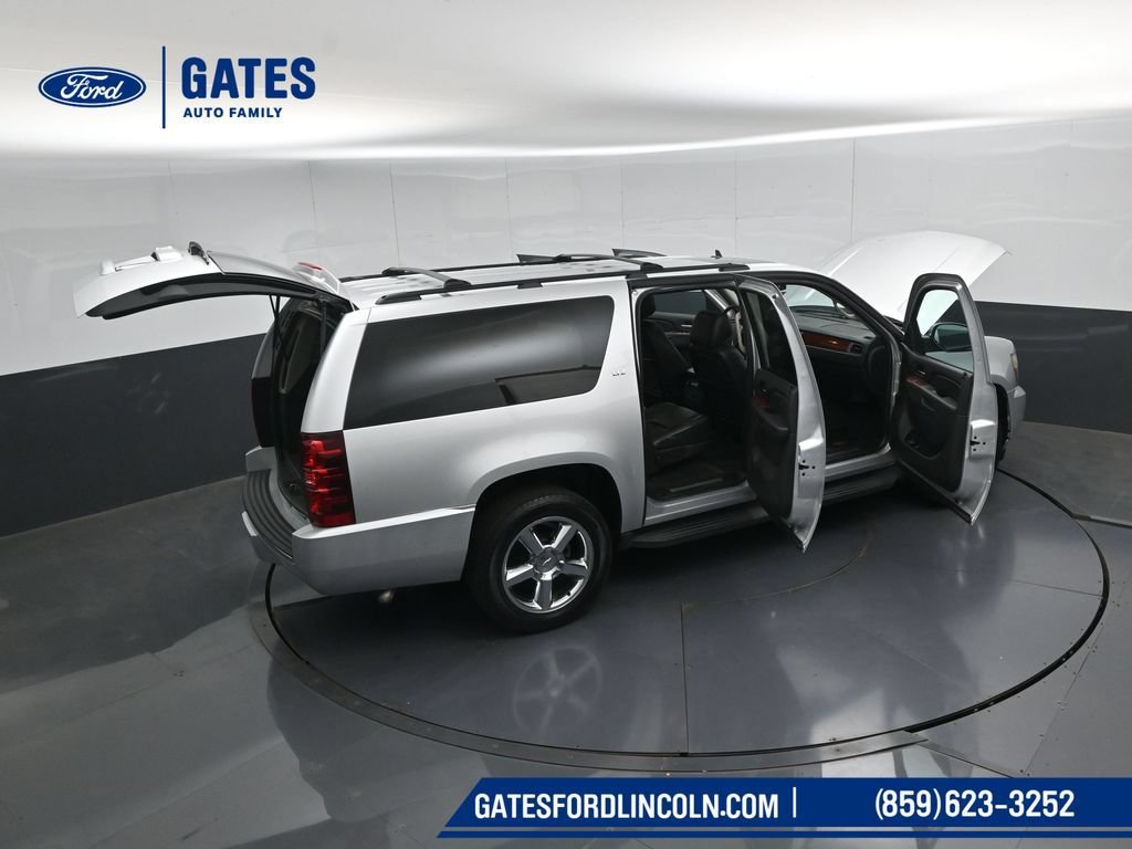 Used 2014 Chevrolet Suburban LTZ AWD/4WD image 56