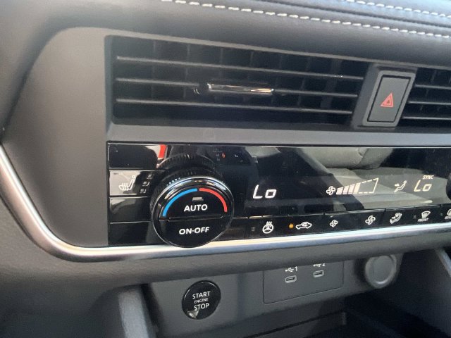 New 2026 Nissan Rogue Dark Armor AWD/4WD image 33