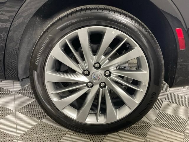 Used 2024 Buick Envision Avenir AWD/4WD image 40