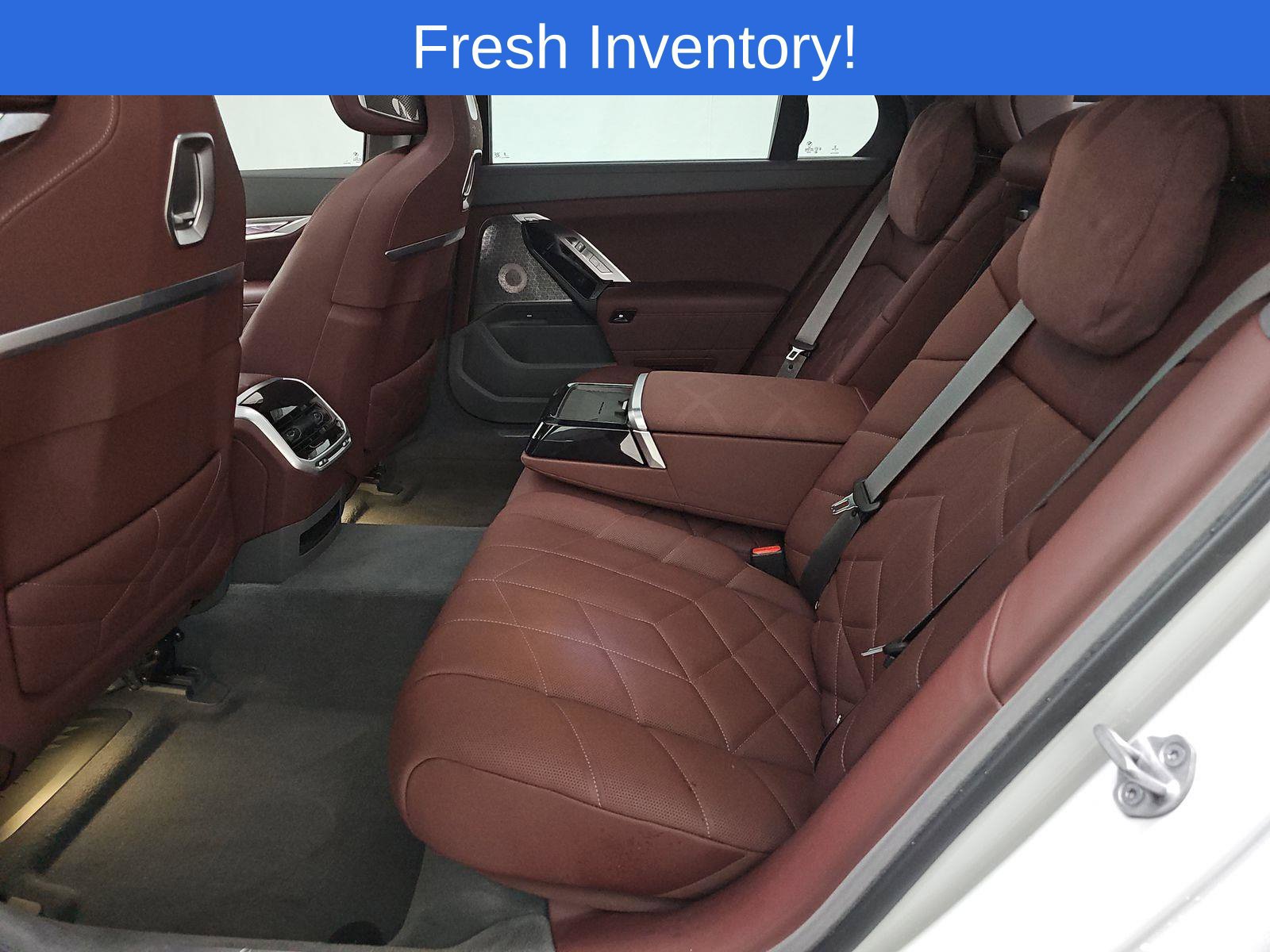 Certified 2023 BMW 760i xDrive w/ Executive Package AWD/4WD image 13