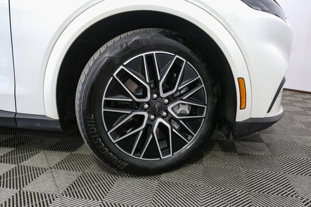 Used 2025 Ford Mustang Mach-E Premium AWD/4WD image 14