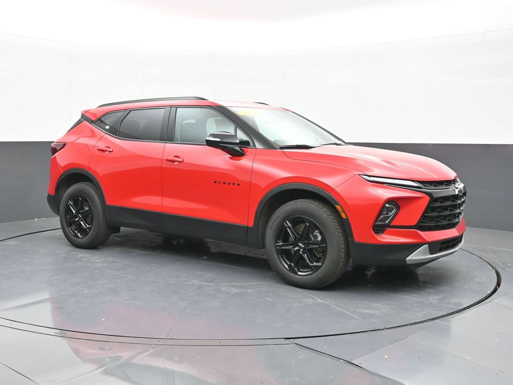 Used 2024 Chevrolet Blazer LT w/ Midnight/Sport Edition FWD image 14