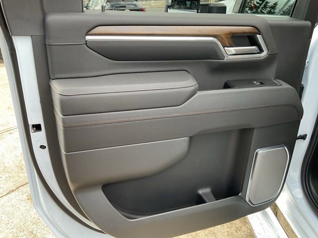 New 2026 Chevrolet Silverado 3500 High Country w/ Technology Package image 23