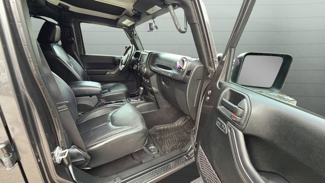 Used 2018 Jeep Wrangler Unlimited Altitude image 21