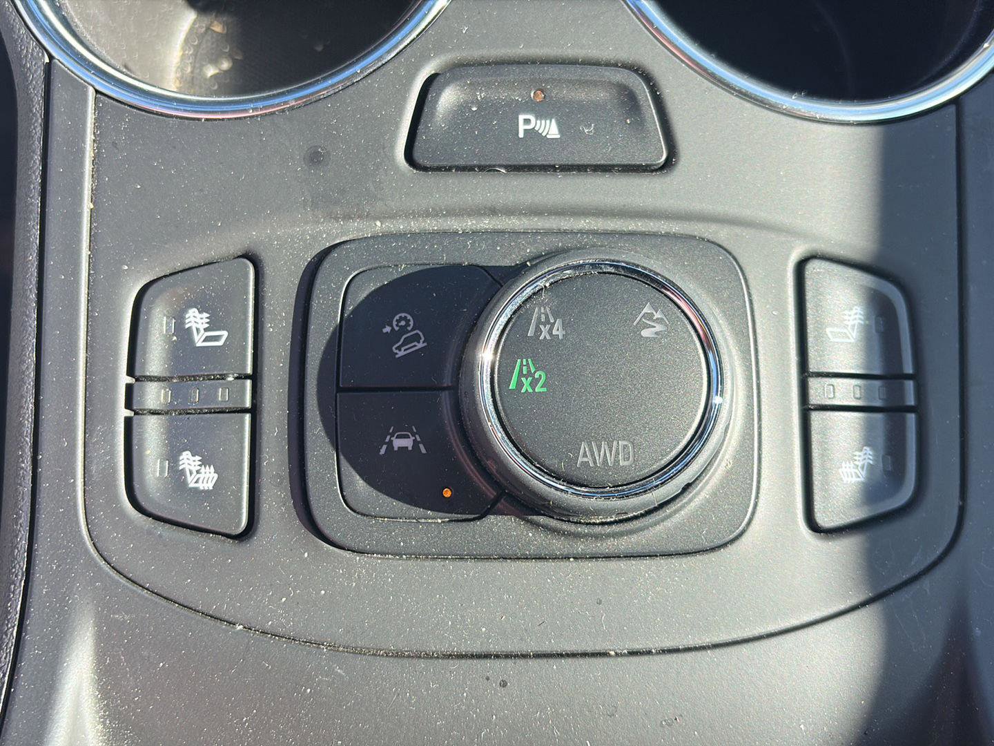 Used 2023 GMC Terrain SLT w/ Tech Package image 14