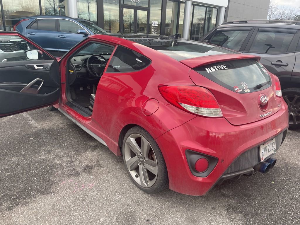 Used 2013 Hyundai Veloster Turbo w/ Ultimate Pkg image 2