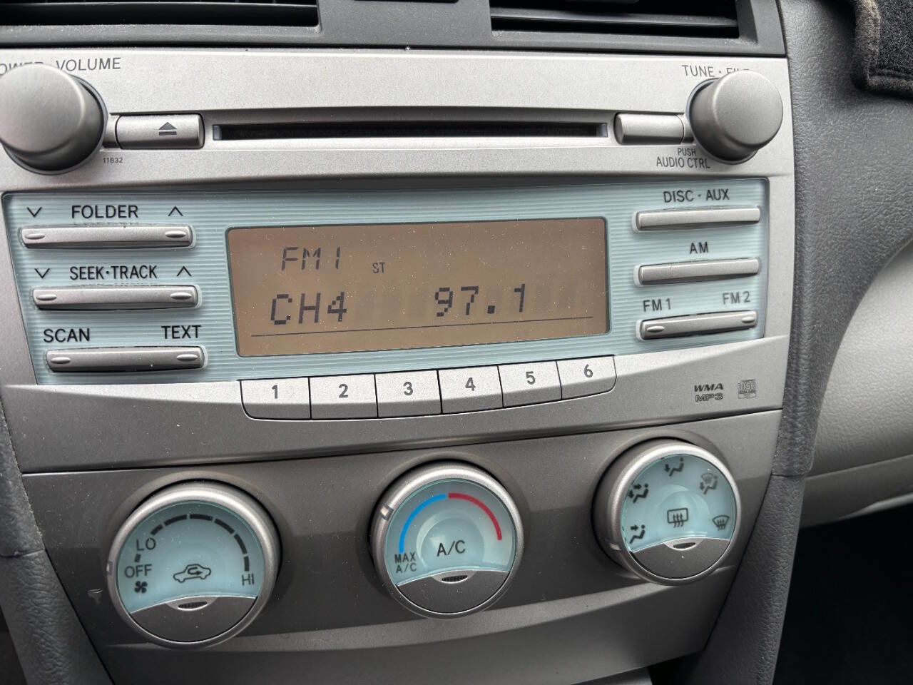 Used 2008 Toyota Camry LE image 24