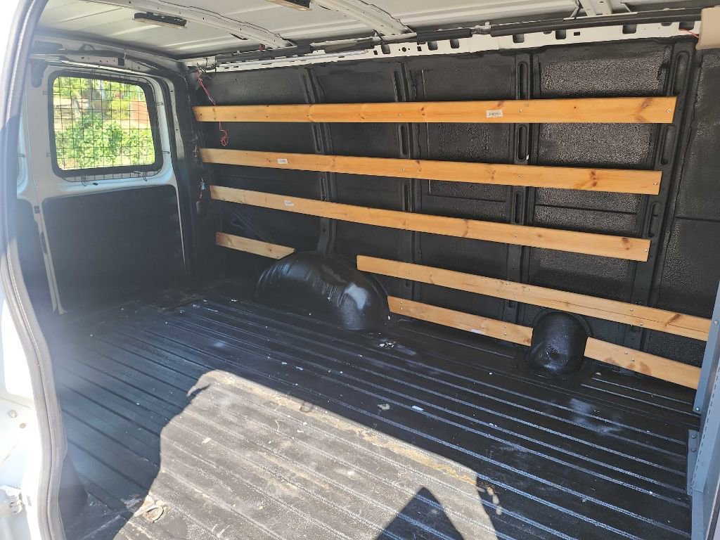 Used 2018 Chevrolet Express 2500 w/ Driver Convenience Package image 34