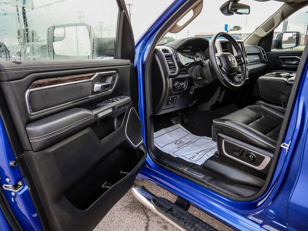 Used 2019 RAM 1500 Laramie image 31