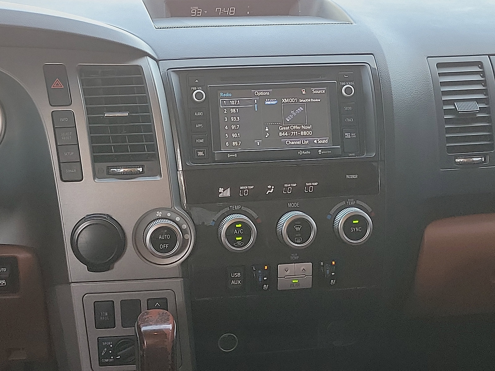 Used 2016 Toyota Sequoia Platinum image 10