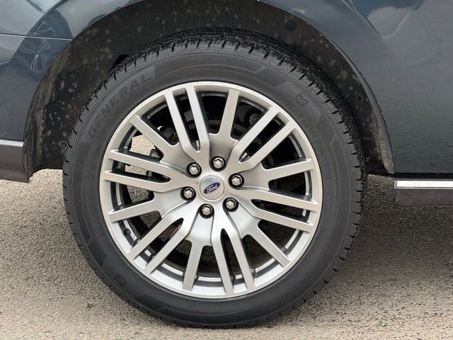 Used 2023 Ford Expedition Limited image 7