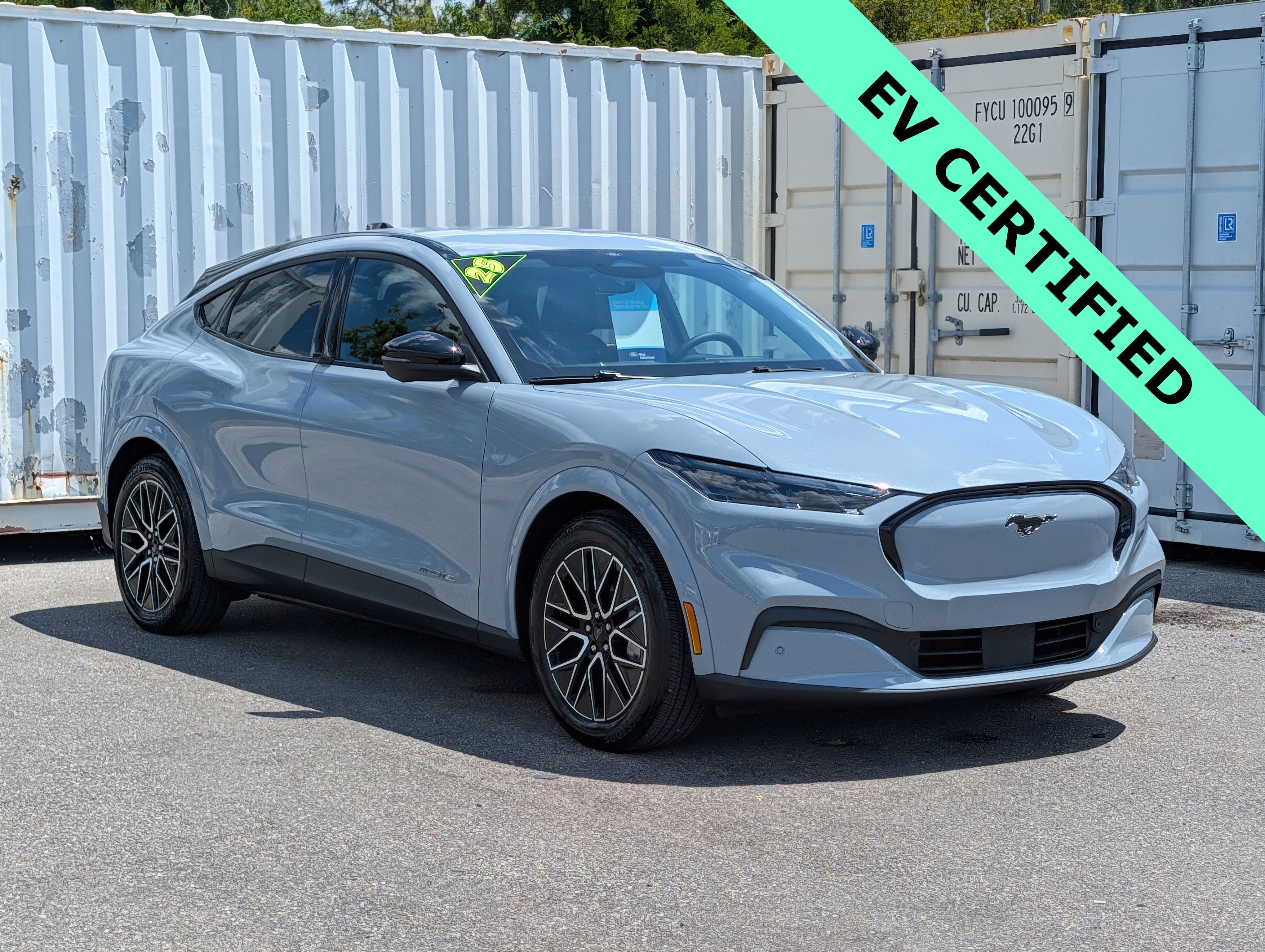 Used 2025 Ford Mustang Mach-E Premium AWD/4WD image 2