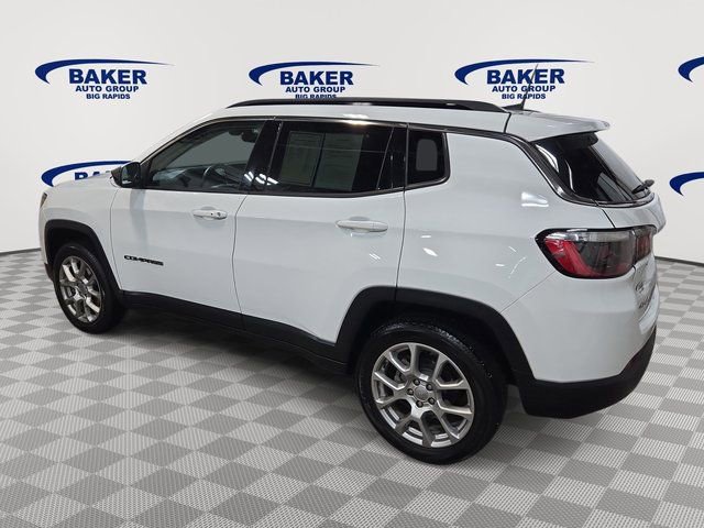Used 2022 Jeep Compass Latitude image 8
