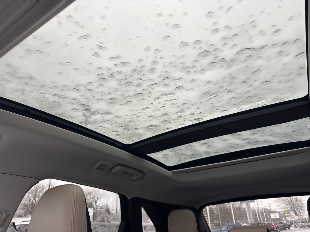 Used 2022 Ford Escape SEL image 43