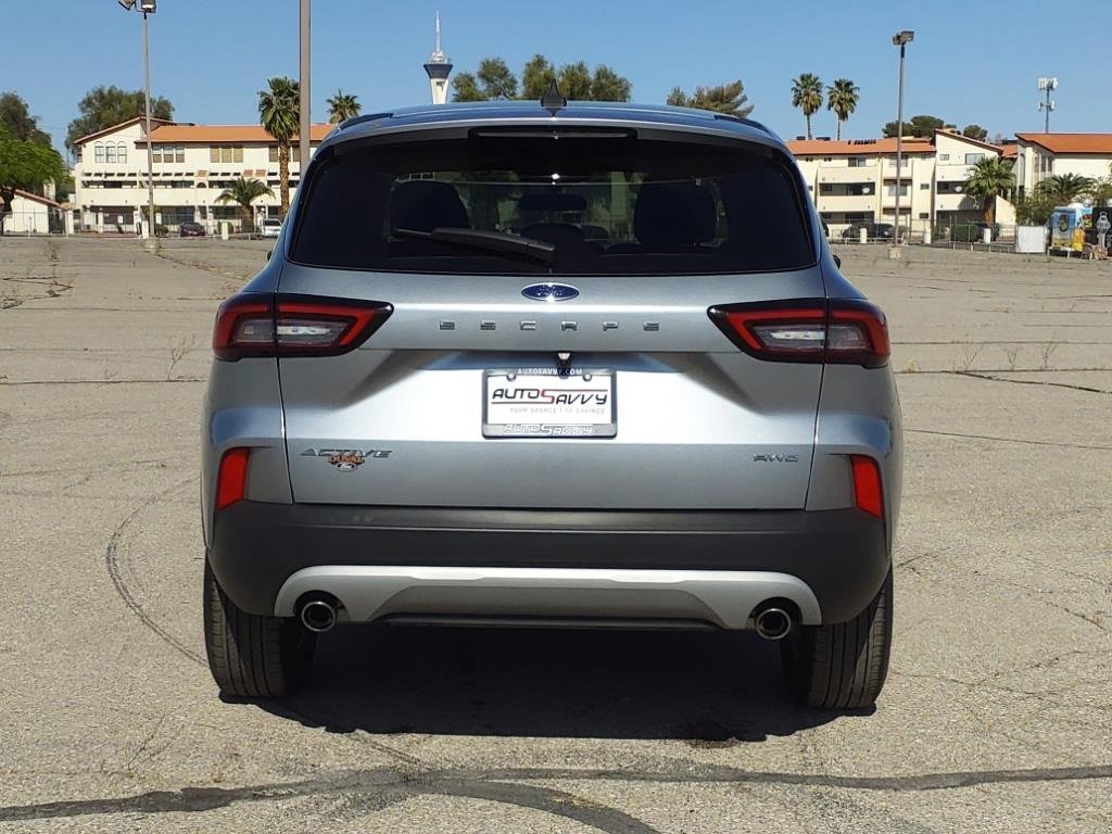 Used 2023 Ford Escape Active image 6