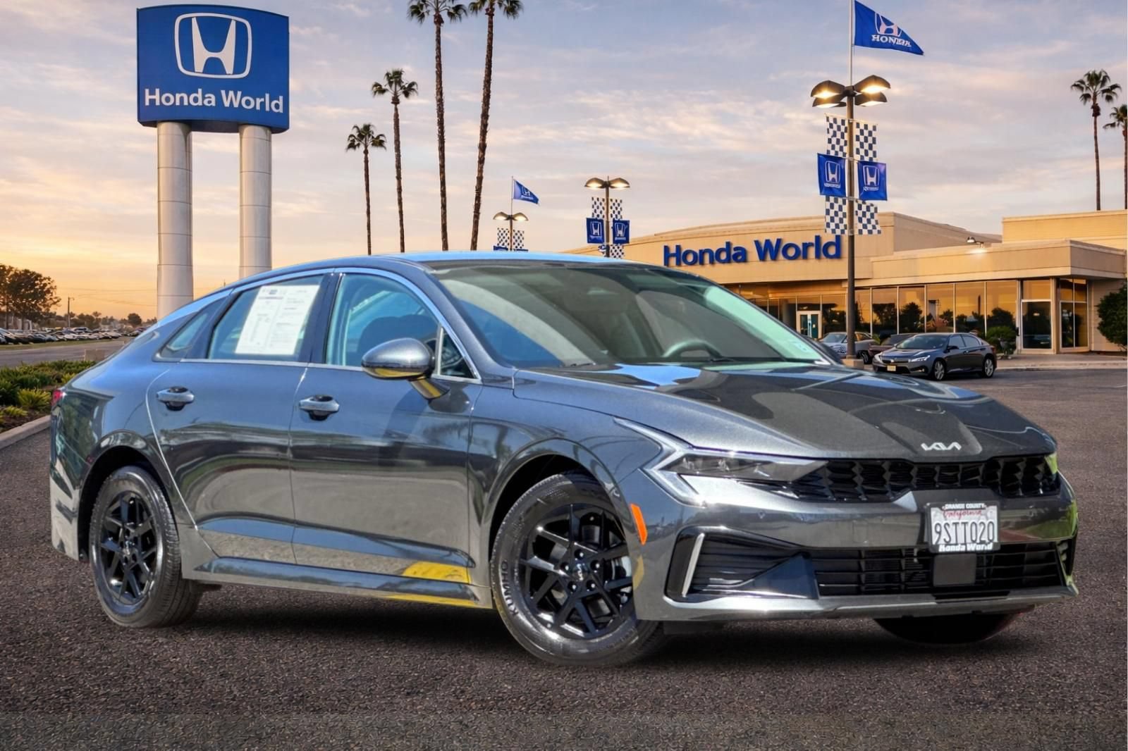 Used 2025 Kia K5 LXS FWD image 2
