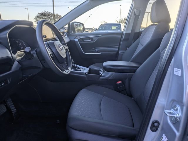 Used 2024 Toyota RAV4 XLE image 26