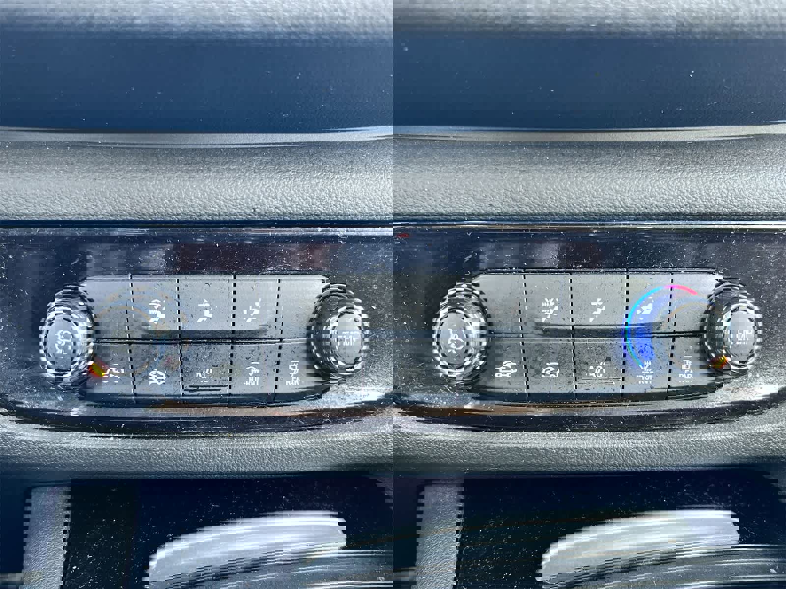 Used 2018 Buick Regal Preferred w/ Sights and Sounds Package image 28