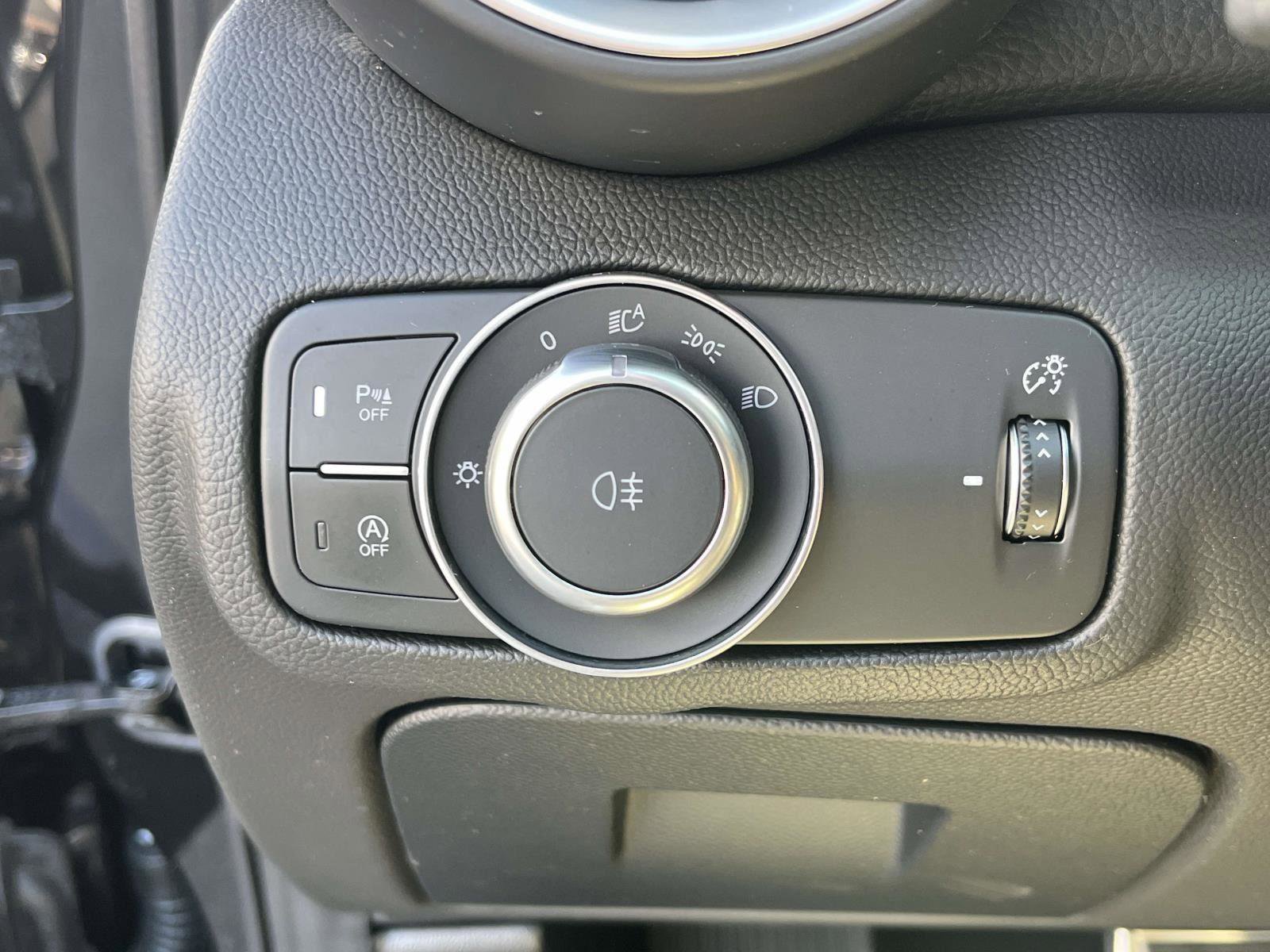 Used 2024 Alfa Romeo Giulia Veloce image 44