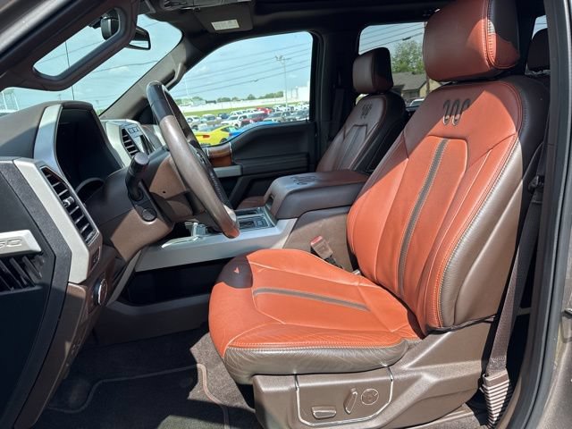 Used 2018 Ford F150 King Ranch w/ Equipment Group 601A Luxury AWD/4WD image 27
