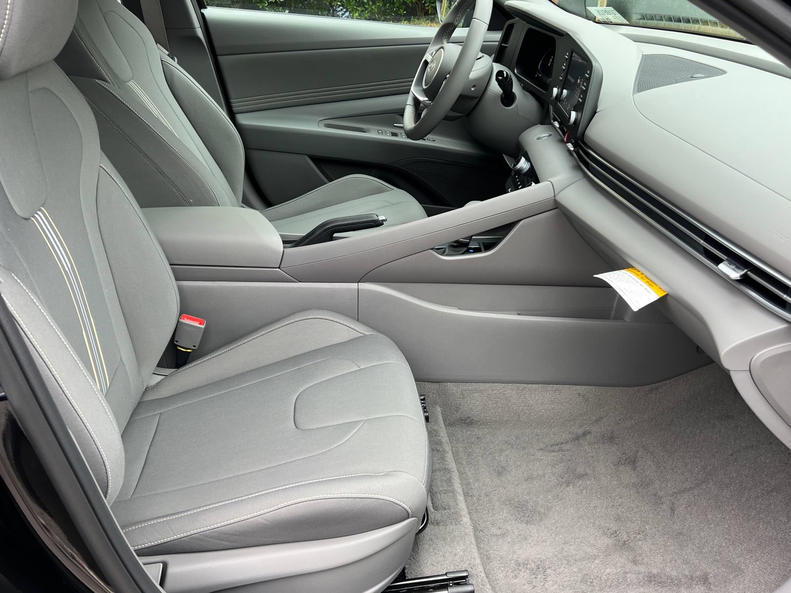 New 2026 Hyundai Elantra Sport FWD image 14