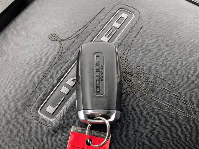 Used 2024 RAM 1500 Limited image 33