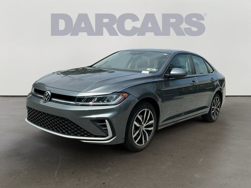 Used 2025 Volkswagen Jetta SE FWD image 3