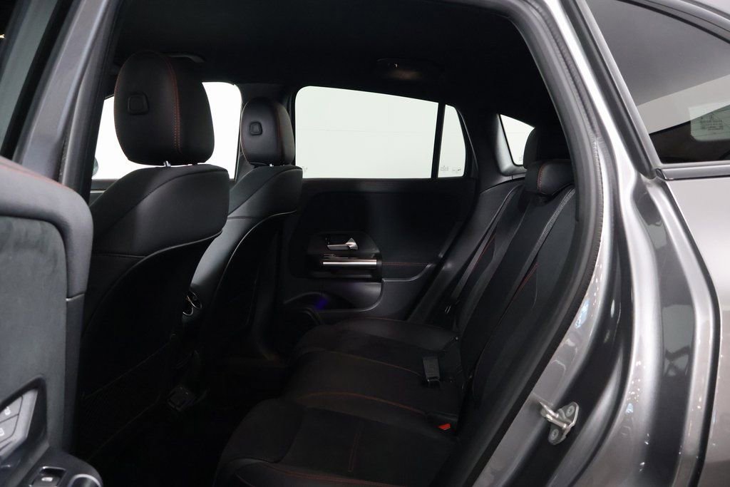 Certified 2022 Mercedes-Benz GLA 250 image 11