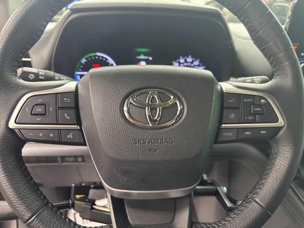 Used 2021 Toyota Sienna XLE FWD image 30